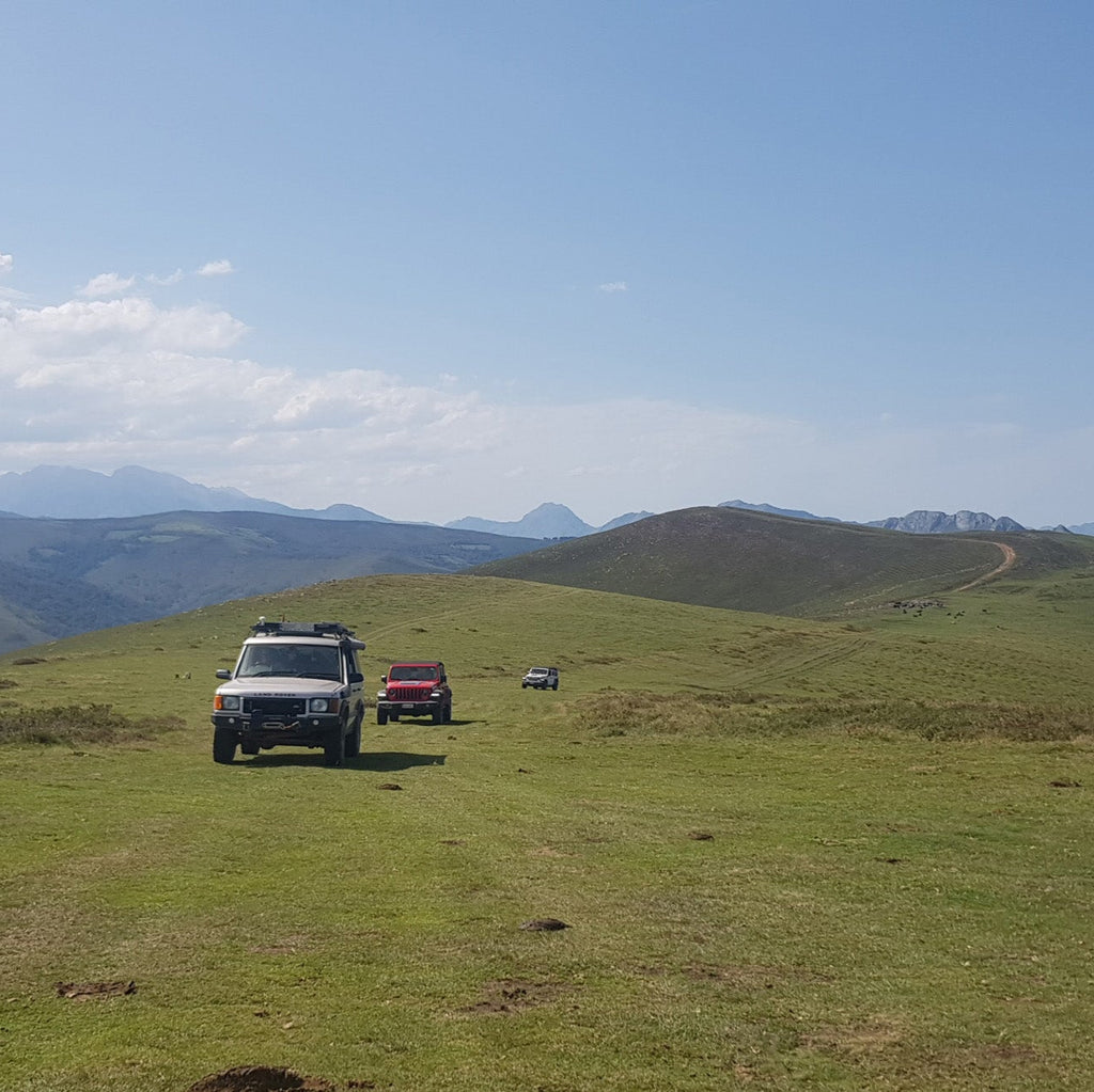 PEREGRINOS SOBRE RUEDAS-Camino Santo Lebaniego, Xacobeo y Garabandal