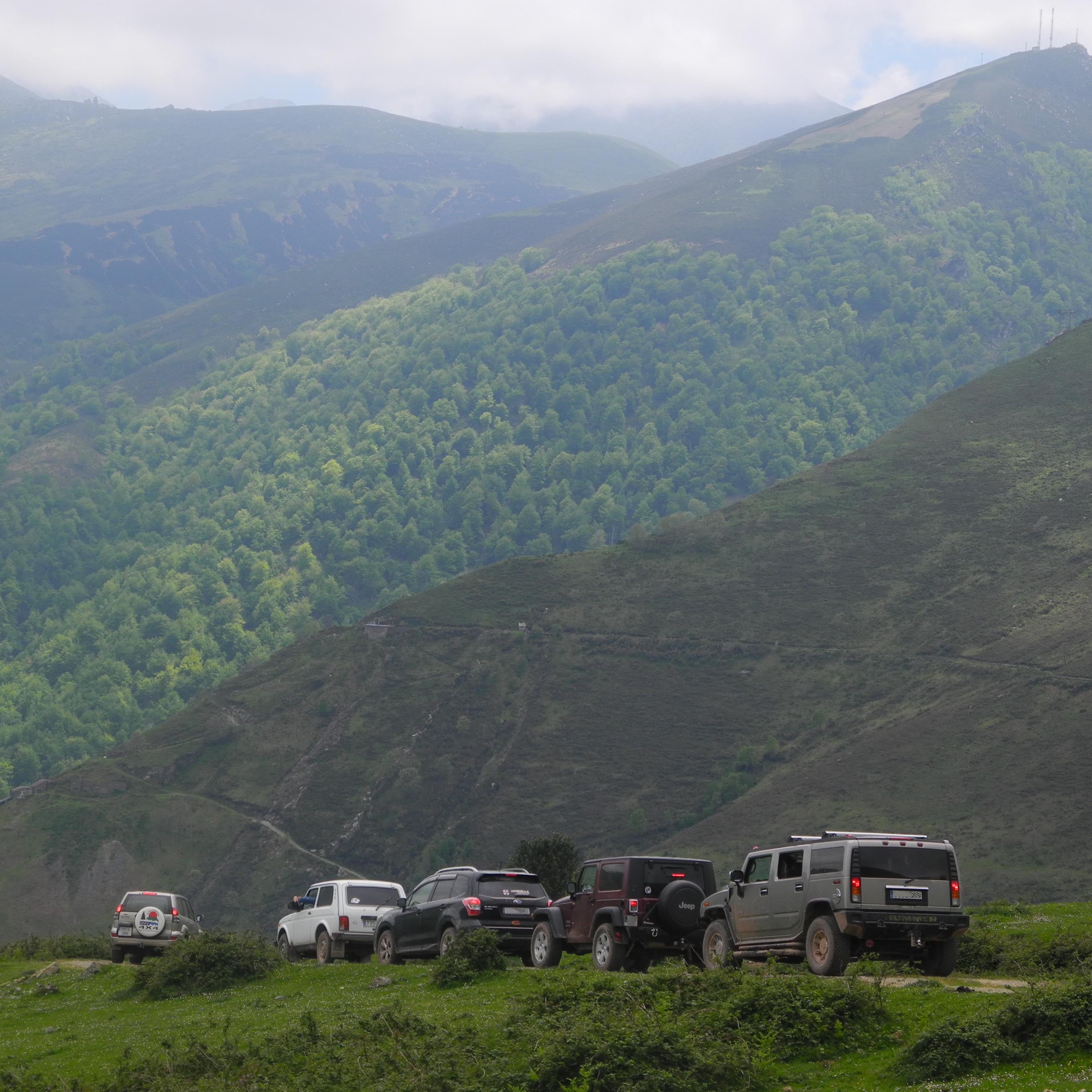 PEREGRINOS SOBRE RUEDAS-Camino Santo Lebaniego, Xacobeo y Garabandal