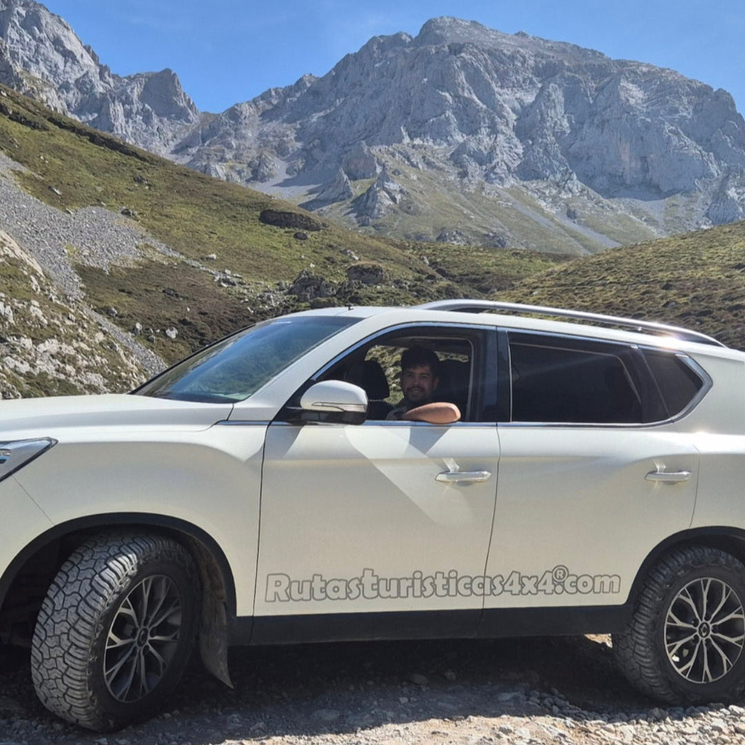 TOUR PICOS DE EUROPA. Gigantes hitos para los navegantes.